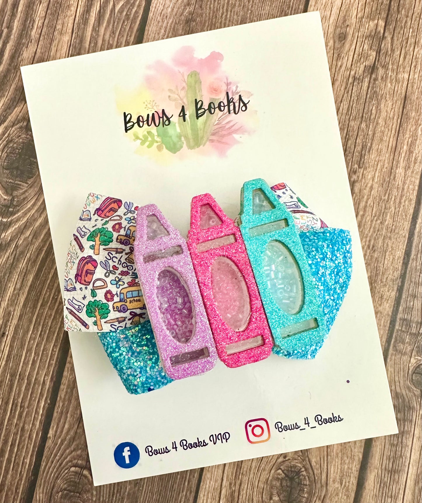 Crayon Bow with Shaker middle